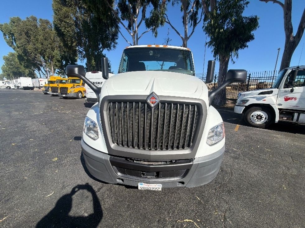 Day Cab Tractor-Heavy Duty Tractors-International-2023-LT625-Torrance-CA-165,700\n\t\tmiles-$ 53,250 - Image 2
