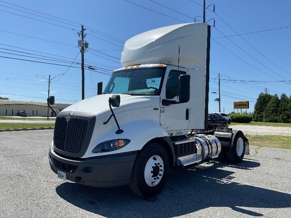 Day Cab Tractor-Heavy Duty Tractors-International-2023-RH613-Albany-GA-530,997\n\t\tmiles-$ 24,000 - Image 3