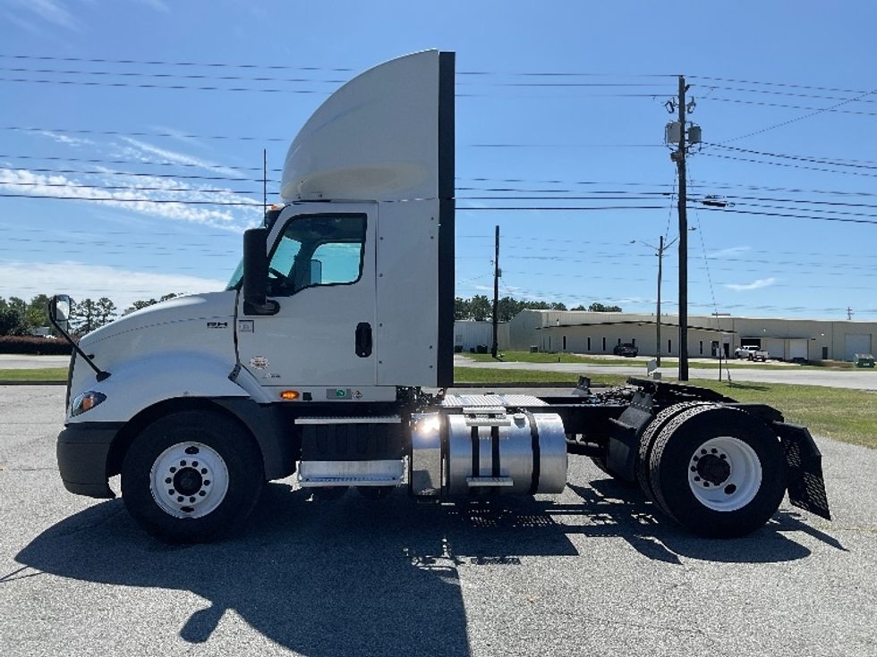 Day Cab Tractor-Heavy Duty Tractors-International-2023-RH613-Albany-GA-530,997\n\t\tmiles-$ 24,000 - Image 4