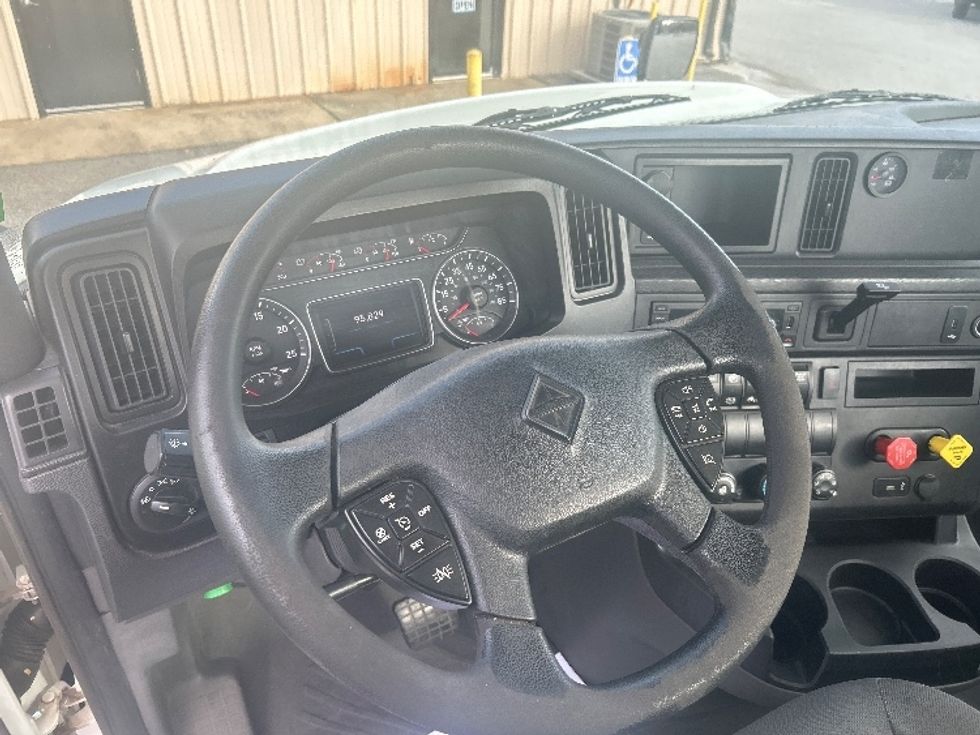 Day Cab Tractor-Heavy Duty Tractors-International-2023-RH613-Anderson-SC-95,828\n\t\tmiles-$ 66,250 - Image 11
