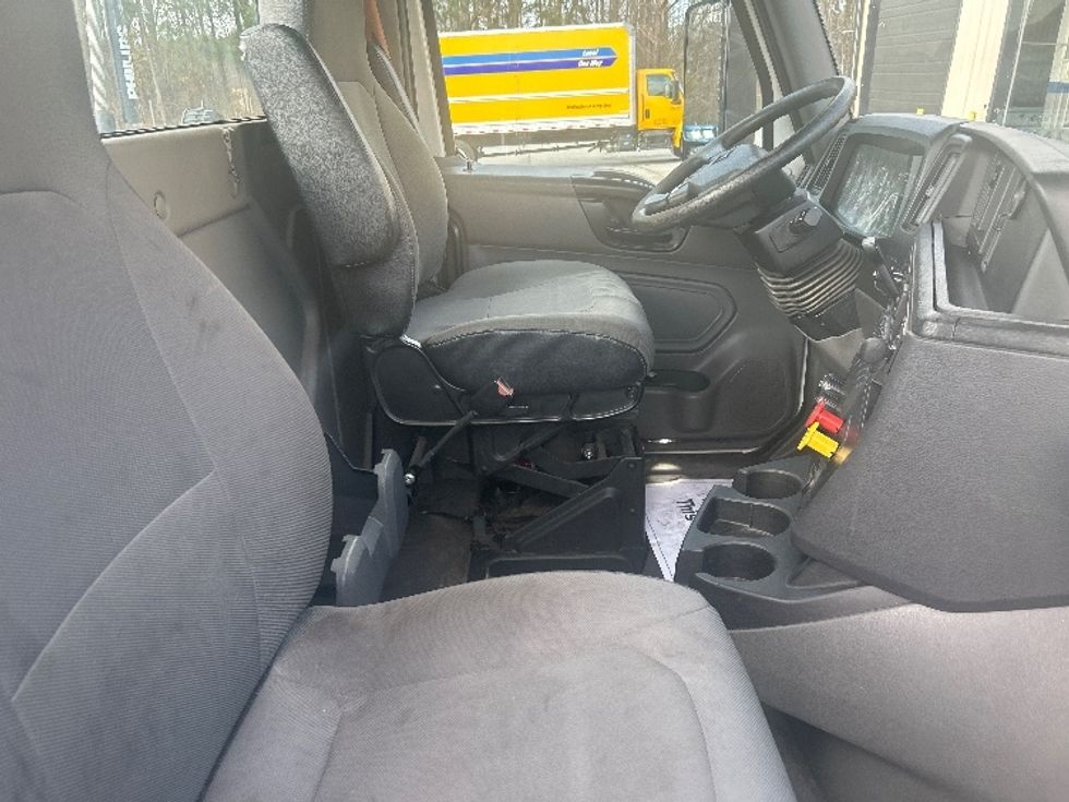 Day Cab Tractor-Heavy Duty Tractors-International-2023-RH613-Anderson-SC-95,828\n\t\tmiles-$ 66,250 - Image 14