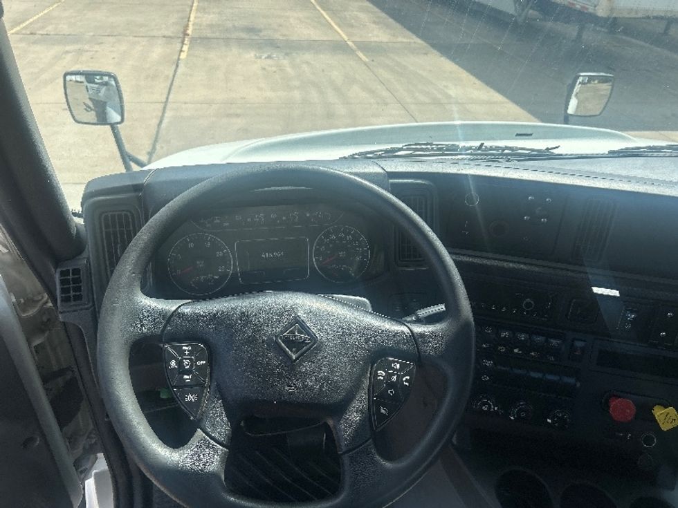 Day Cab Tractor-Heavy Duty Tractors-International-2023-RH613-Dallas-TX-416,896\n\t\tmiles-$ 49,500 - Image 11