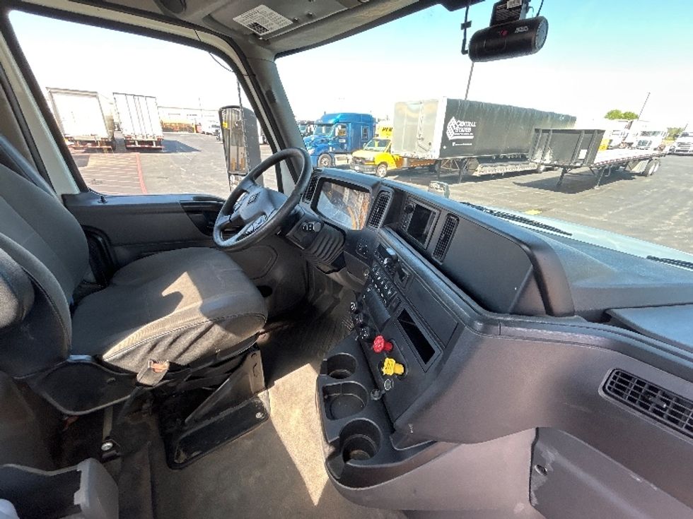 Day Cab Tractor-Heavy Duty Tractors-International-2023-RH613-Lowell-AR-137,121\n\t\tmiles-$ 62,500 - Image 14