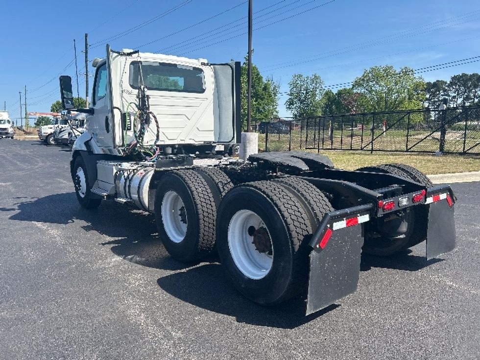Day Cab Tractor-Heavy Duty Tractors-International-2023-RH613-Lowell-AR-137,121\n\t\tmiles-$ 62,500 - Image 5