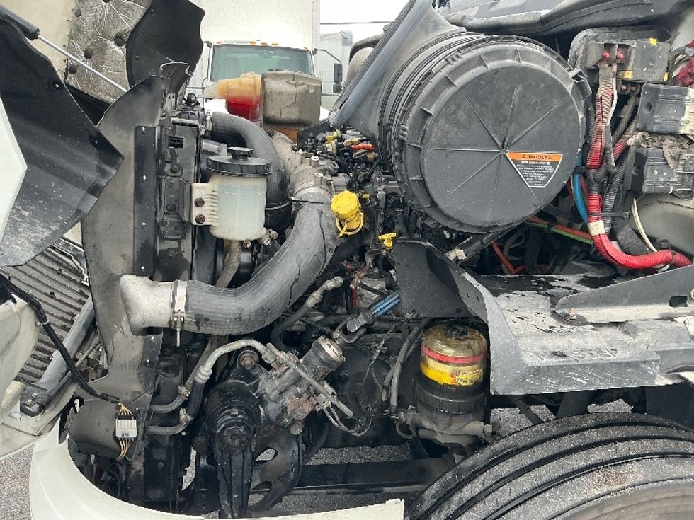 Day Cab Tractor-Heavy Duty Tractors-International-2023-RH613-Moberly-MO-435,043\n\t\tmiles-$ 44,250 - Image 15