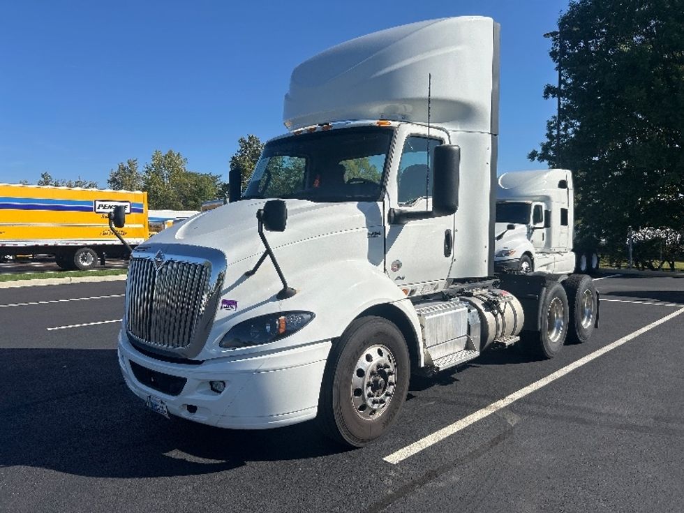 Day Cab Tractor-Heavy Duty Tractors-International-2023-RH613-Piqua-OH-674,127\n\t\tmiles-$ 32,000 - Image 3