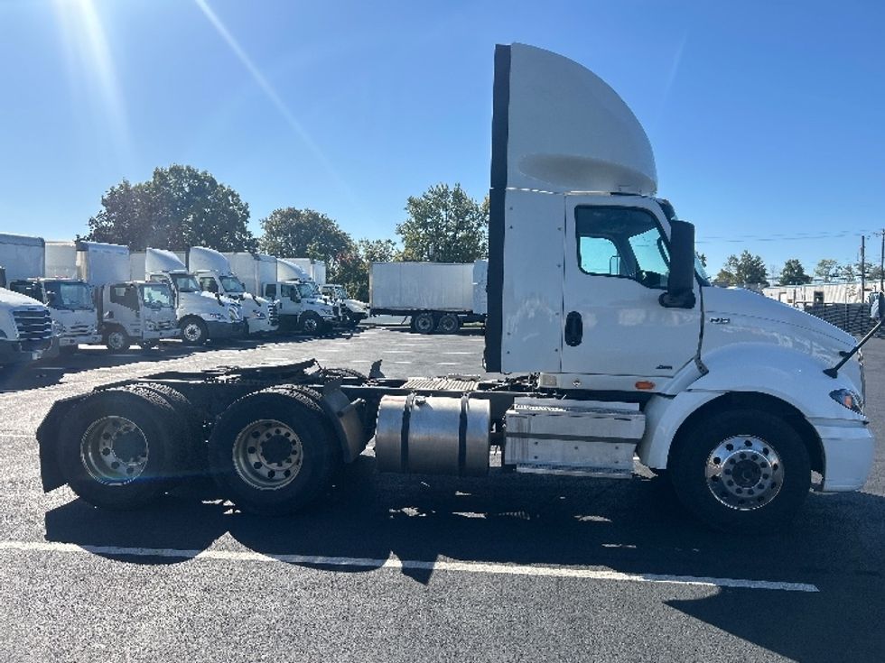Day Cab Tractor-Heavy Duty Tractors-International-2023-RH613-Piqua-OH-674,127\n\t\tmiles-$ 32,000 - Image 8