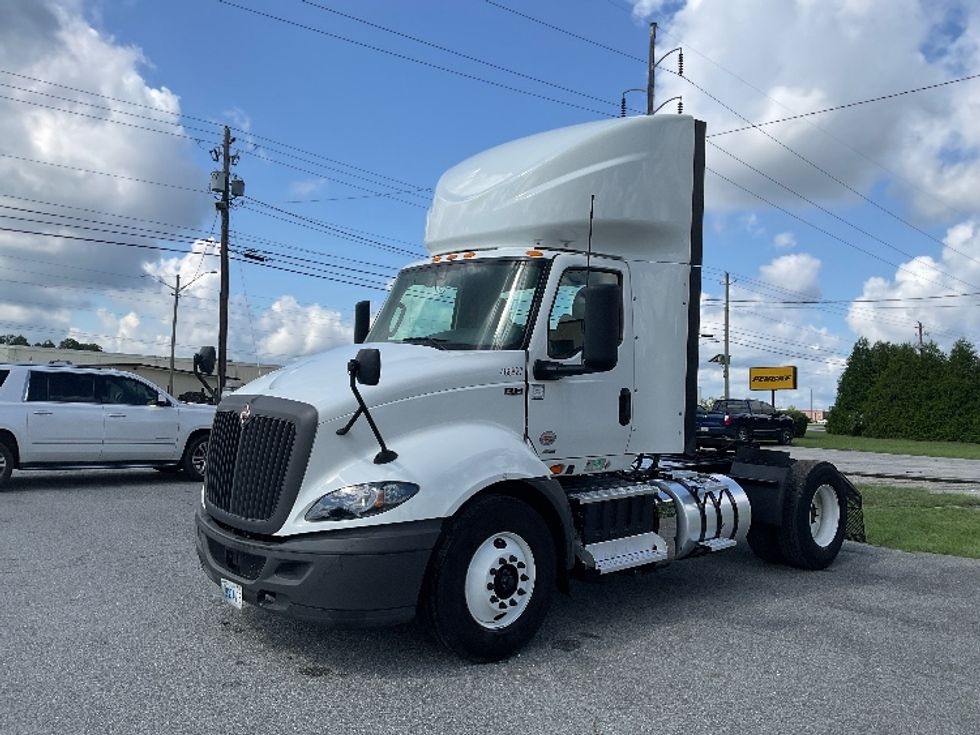 Day Cab Tractor-Heavy Duty Tractors-International-2023-RH613-Valdosta-GA-353,882\n\t\tmiles-$ 32,750 - Image 3