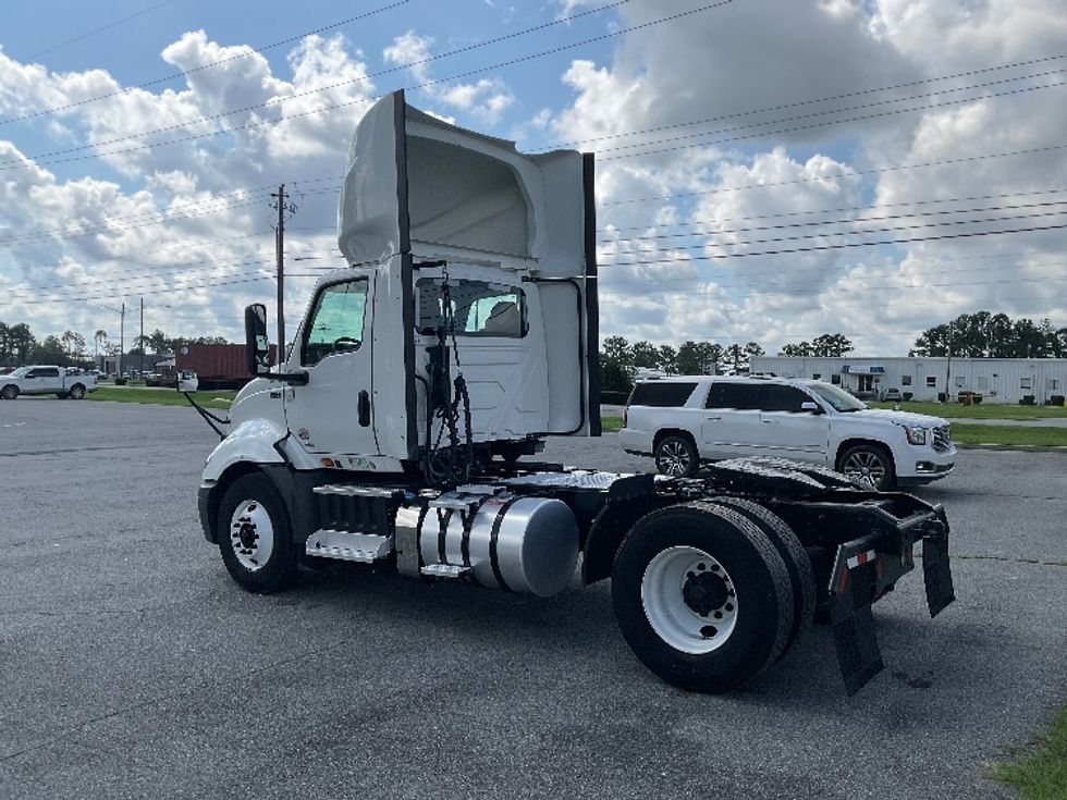 Day Cab Tractor-Heavy Duty Tractors-International-2023-RH613-Valdosta-GA-353,882\n\t\tmiles-$ 32,750 - Image 5