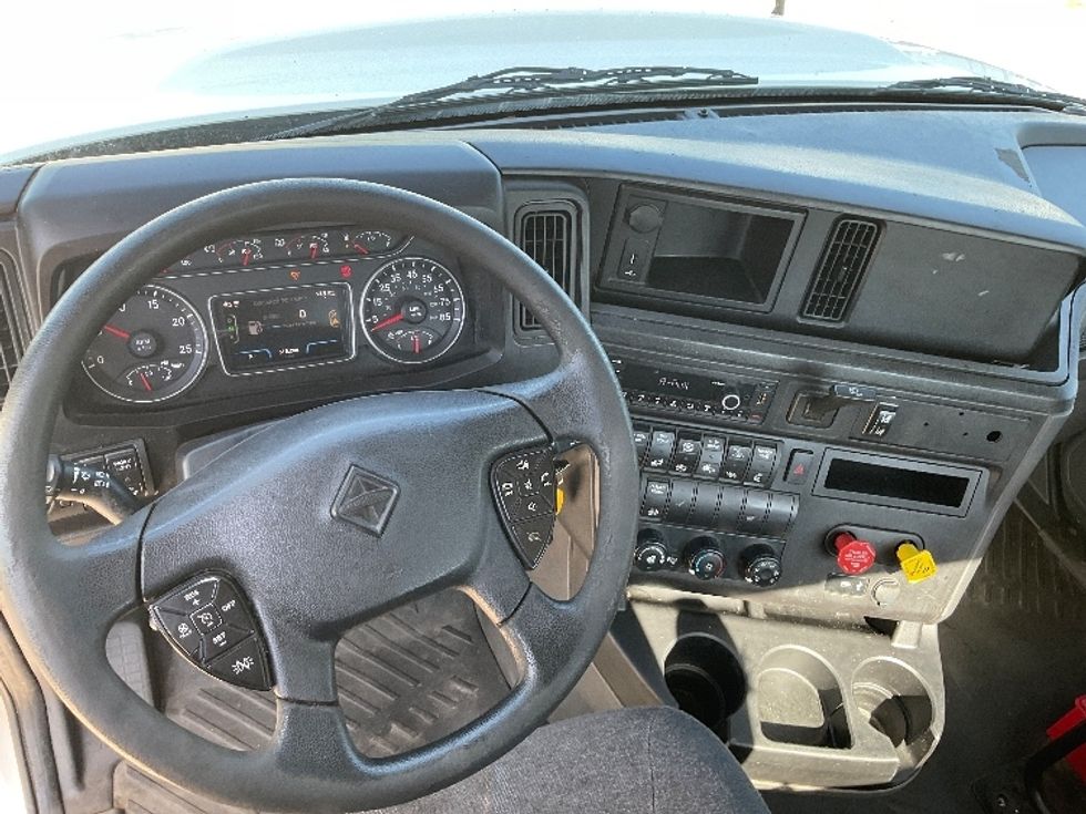 Day Cab Tractor-Heavy Duty Tractors-International-2023-RH613-Valdosta-GA-618,266\n\t\tmiles-$ 23,750 - Image 11