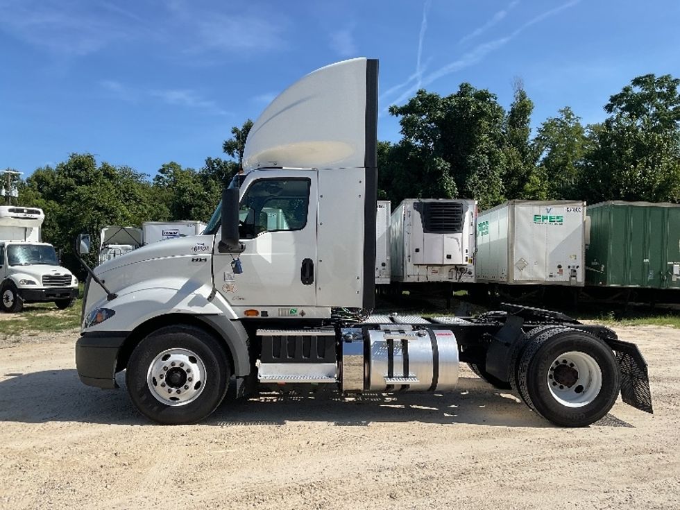 Day Cab Tractor-Heavy Duty Tractors-International-2023-RH613-Valdosta-GA-618,266\n\t\tmiles-$ 23,750 - Image 4