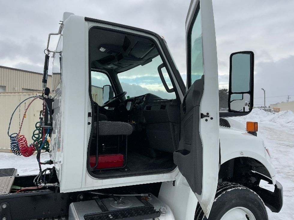 Day Cab Tractor-Heavy Duty Tractors-International-2024-MV607-Cadillac-MI-15,383\n\t\tmiles-$ 77,000 - Image 12