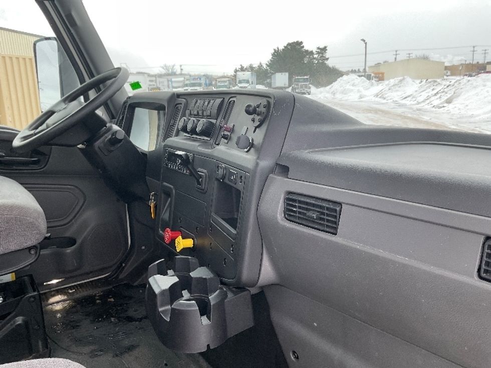 Day Cab Tractor-Heavy Duty Tractors-International-2024-MV607-Cadillac-MI-15,383\n\t\tmiles-$ 77,000 - Image 13