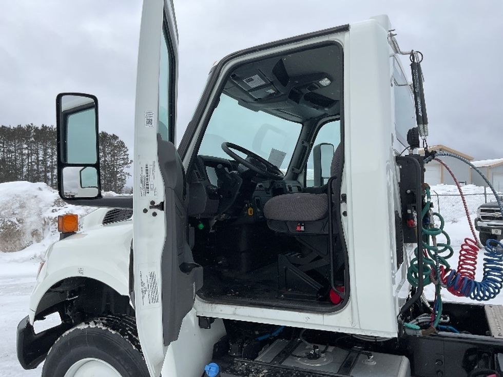 Day Cab Tractor-Heavy Duty Tractors-International-2024-MV607-Cadillac-MI-15,383\n\t\tmiles-$ 77,000 - Image 9