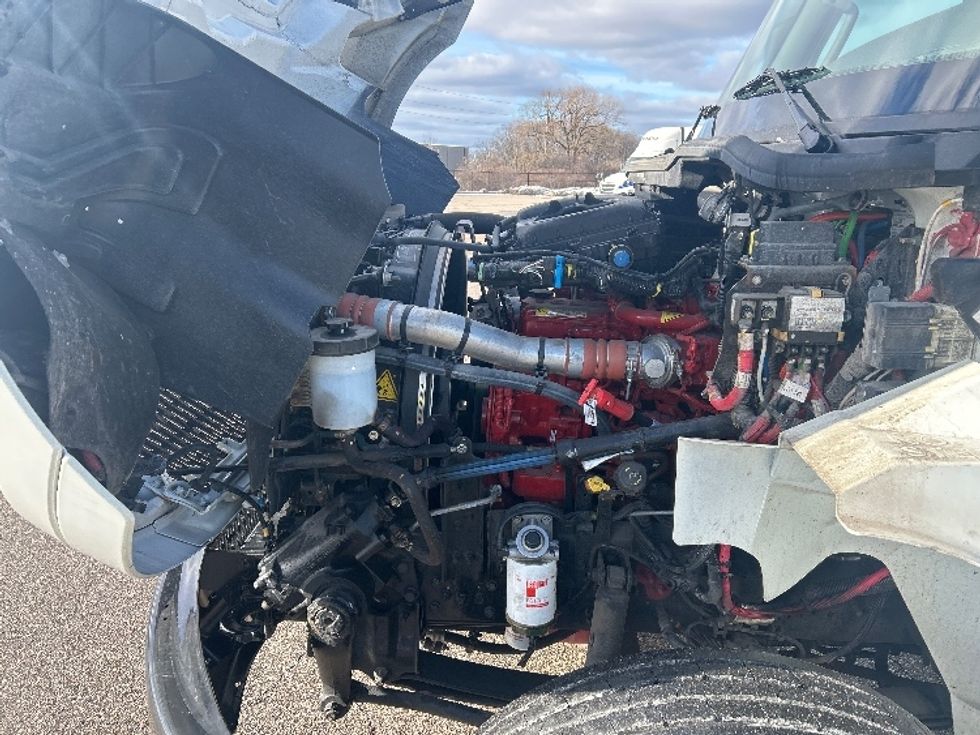 Day Cab Tractor-Heavy Duty Tractors-International-2024-MV607-Lansing-MI-20,567\n\t\tmiles-$ 75,500 - Image 16