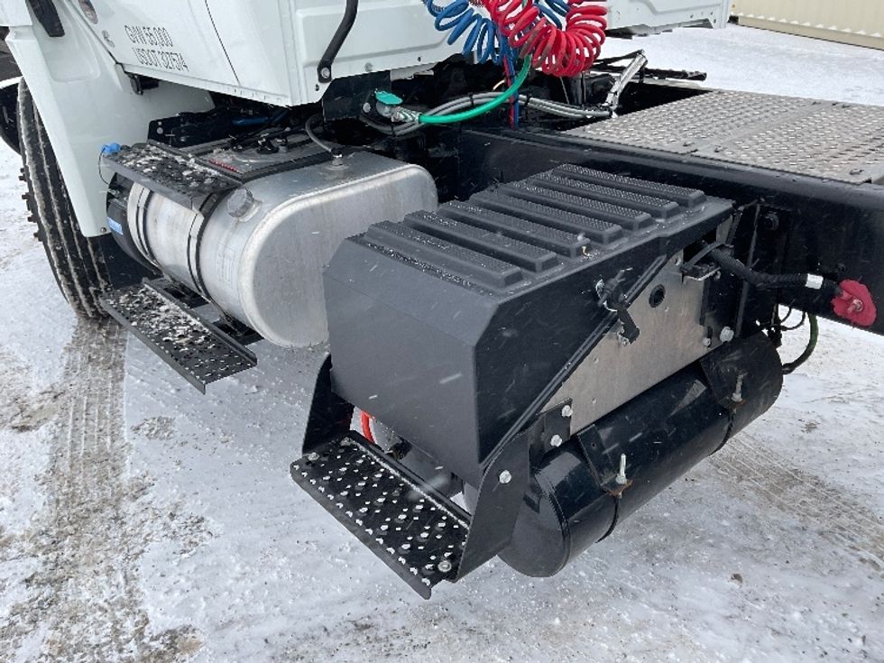 Day Cab Tractor-Heavy Duty Tractors-International-2024-MV607-Lansing-MI-6,559\n\t\tmiles-$ 77,750 - Image 20