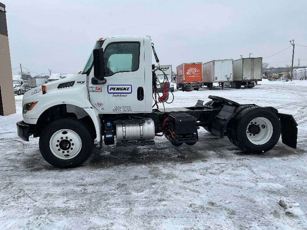Day Cab Tractor-Heavy Duty Tractors-International-2024-MV607-Lansing-MI-8,608\n\t\tmiles-$ 76,500 - Image 4