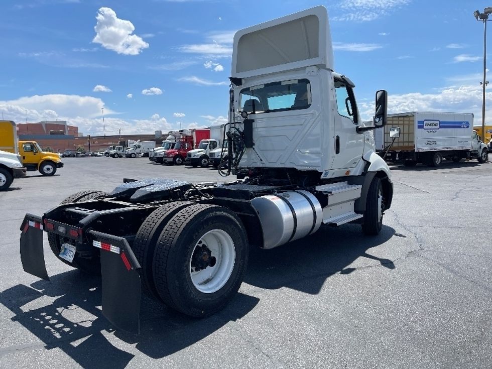 Day Cab Tractor-Heavy Duty Tractors-International-2024-RH613-Fresno-CA-58,732\n\t\tmiles-$ 65,250 - Image 7