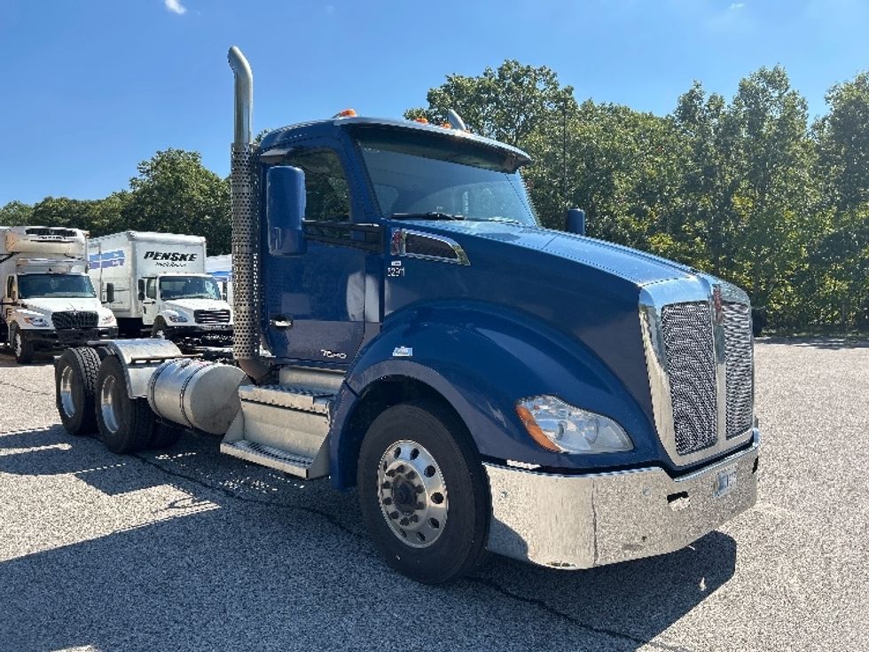 2018 International LT625 LT photo 18