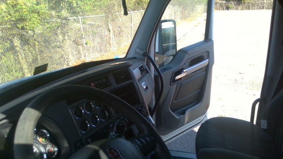 Day Cab Tractor-Heavy Duty Tractors-Kenworth-2020-T680-Smyrna-TN-776,316\n\t\tmiles-$ 12,000 - Image 10