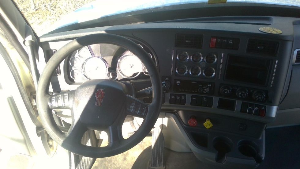 Day Cab Tractor-Heavy Duty Tractors-Kenworth-2020-T680-Smyrna-TN-776,316\n\t\tmiles-$ 12,000 - Image 11