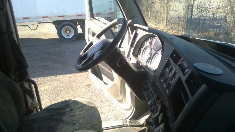 Day Cab Tractor-Heavy Duty Tractors-Kenworth-2020-T680-Smyrna-TN-776,316\n\t\tmiles-$ 12,000 - Image 13