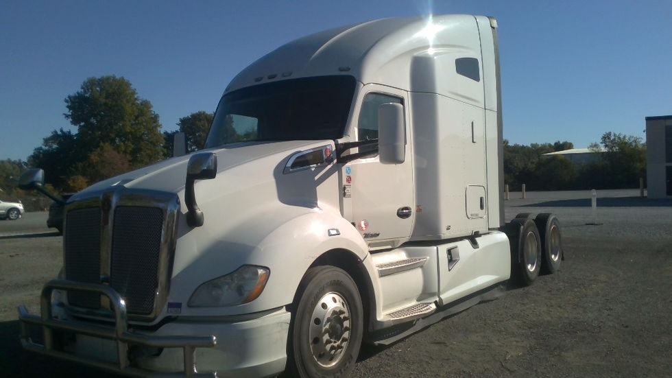 Day Cab Tractor-Heavy Duty Tractors-Kenworth-2020-T680-Smyrna-TN-776,316\n\t\tmiles-$ 12,000 - Image 3