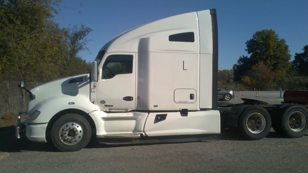 Day Cab Tractor-Heavy Duty Tractors-Kenworth-2020-T680-Smyrna-TN-776,316\n\t\tmiles-$ 12,000 - Image 4