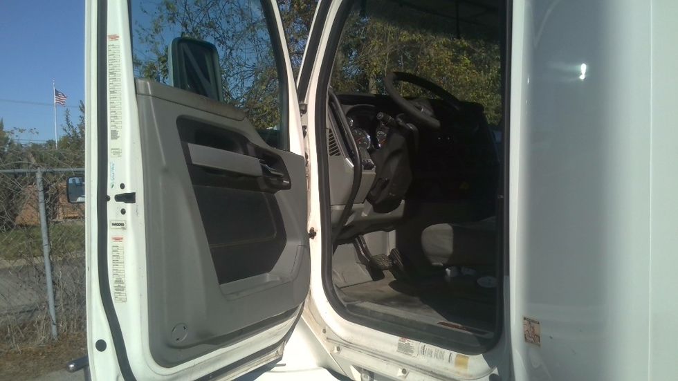 Day Cab Tractor-Heavy Duty Tractors-Kenworth-2020-T680-Smyrna-TN-776,316\n\t\tmiles-$ 12,000 - Image 9