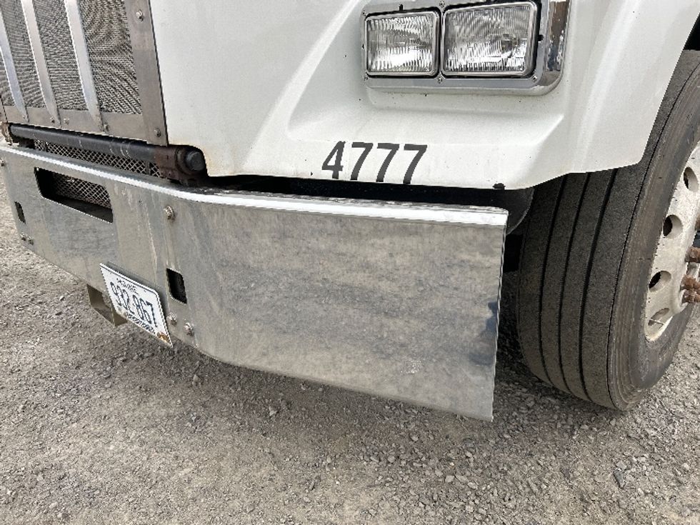 Day Cab Tractor-Heavy Duty Tractors-Kenworth-2020-T800-Londonderry-NH-332,212\n\t\tmiles-$ 77,000 - Image 20