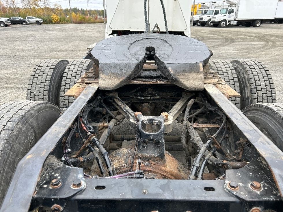 Day Cab Tractor-Heavy Duty Tractors-Kenworth-2020-T800-Londonderry-NH-332,212\n\t\tmiles-$ 77,000 - Image 6