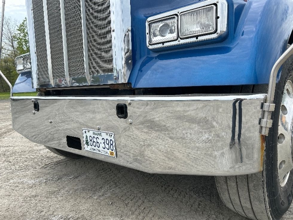 Day Cab Tractor-Heavy Duty Tractors-Kenworth-2020-W900-Londonderry-NH-272,512\n\t\tmiles-$ 59,500 - Image 19
