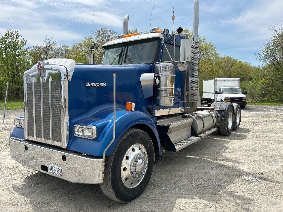 Day Cab Tractor-Heavy Duty Tractors-Kenworth-2020-W900-Londonderry-NH-272,512\n\t\tmiles-$ 59,500 - Image 3