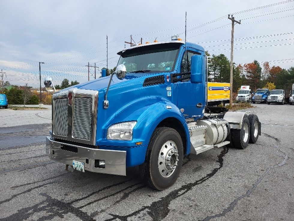 Day Cab Tractor-Heavy Duty Tractors-Kenworth-2021-T880-Londonderry-NH-465,797\n\t\tmiles-$ 68,750 - Image 3