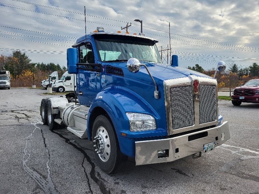 Day Cab Tractor-Heavy Duty Tractors-Kenworth-2021-T880-Londonderry-NH-474,226\n\t\tmiles-$ 68,000 - Image 1