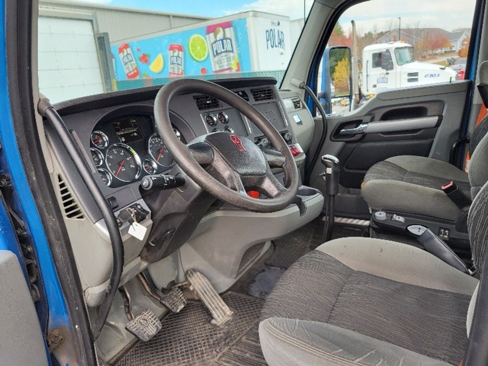 Day Cab Tractor-Heavy Duty Tractors-Kenworth-2021-T880-Londonderry-NH-481,823\n\t\tmiles-$ 67,500 - Image 10