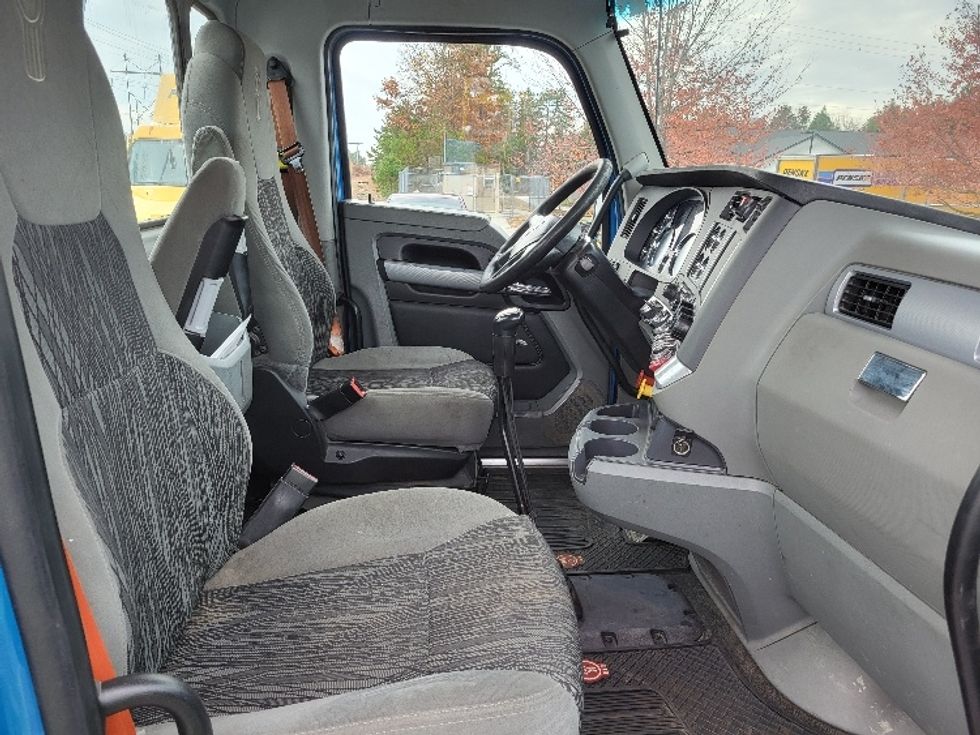 Day Cab Tractor-Heavy Duty Tractors-Kenworth-2021-T880-Londonderry-NH-481,823\n\t\tmiles-$ 67,500 - Image 14