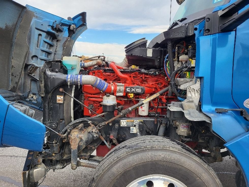 Day Cab Tractor-Heavy Duty Tractors-Kenworth-2021-T880-Londonderry-NH-481,823\n\t\tmiles-$ 67,500 - Image 16