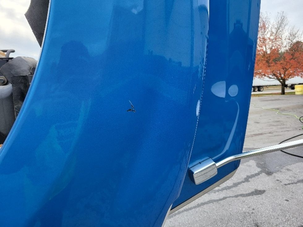 Day Cab Tractor-Heavy Duty Tractors-Kenworth-2021-T880-Londonderry-NH-481,823\n\t\tmiles-$ 67,500 - Image 18