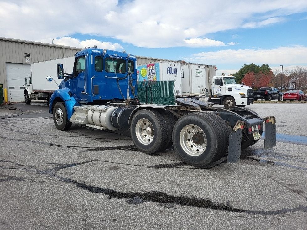 Day Cab Tractor-Heavy Duty Tractors-Kenworth-2021-T880-Londonderry-NH-481,823\n\t\tmiles-$ 67,500 - Image 5