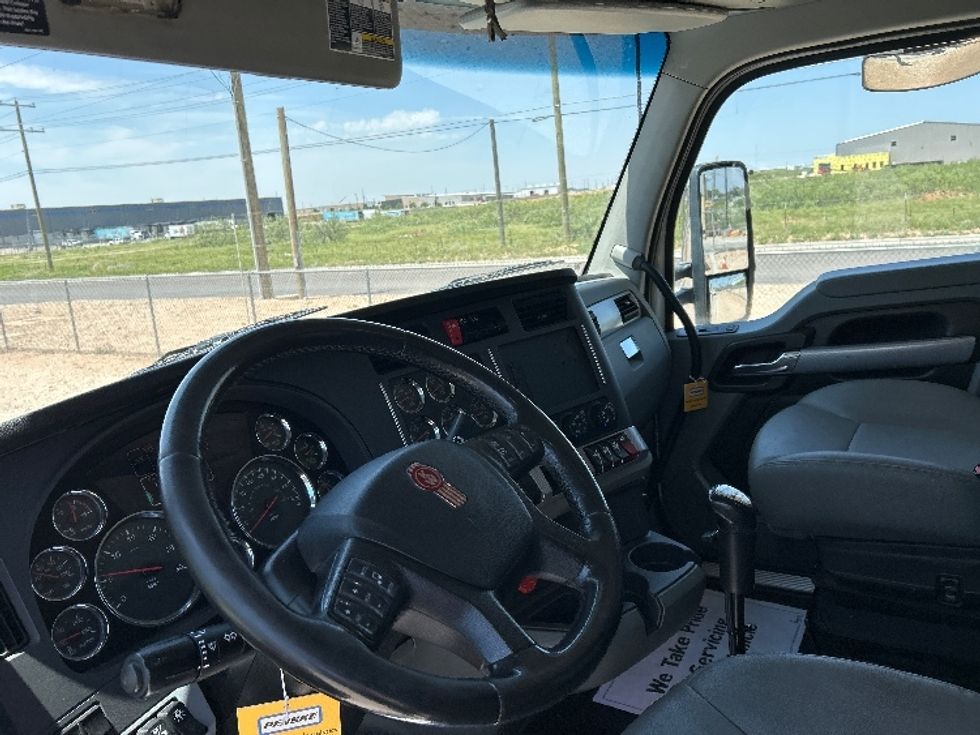 Day Cab Tractor-Heavy Duty Tractors-Kenworth-2021-T880-Odessa-TX-179,733\n\t\tmiles-$ 72,750 - Image 10