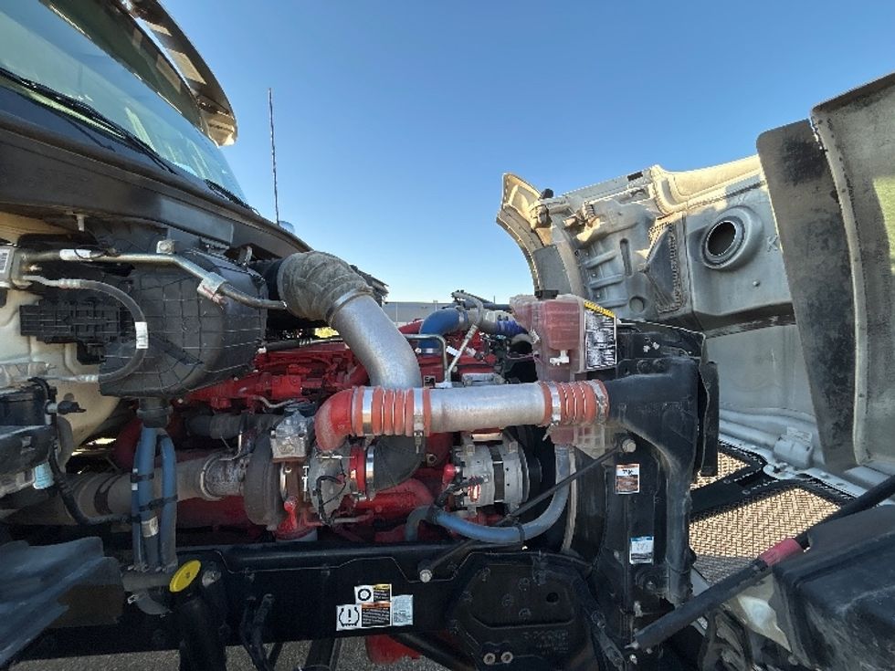 Day Cab Tractor-Heavy Duty Tractors-Kenworth-2021-T880-Odessa-TX-217,648\n\t\tmiles-$ 79,000 - Image 15