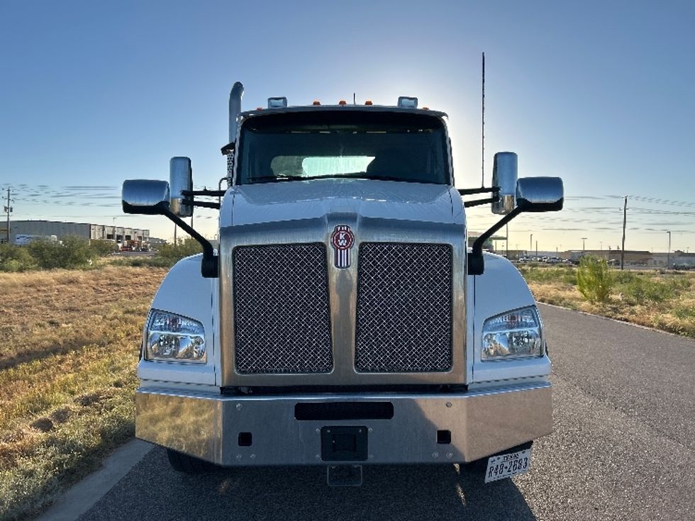 Day Cab Tractor-Heavy Duty Tractors-Kenworth-2021-T880-Odessa-TX-217,648\n\t\tmiles-$ 79,000 - Image 2