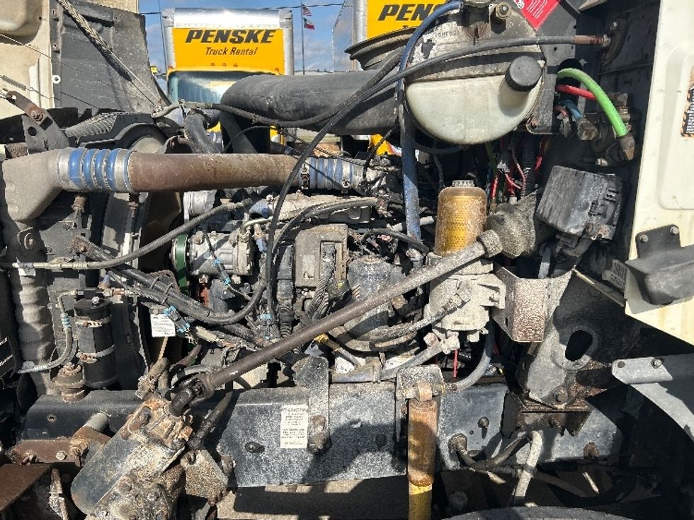 Day Cab Tractor-Heavy Duty Tractors-Mack-2005-Vision CXN613-Houston-TX-487,890\n\t\tmiles-$ 12,500 - Image 16