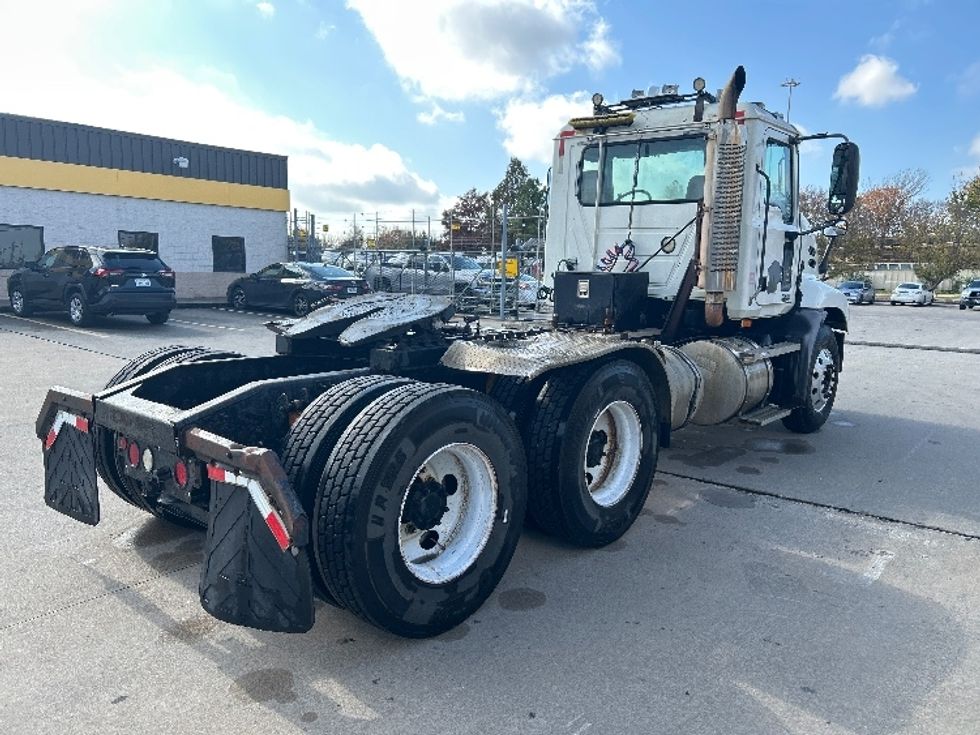 Day Cab Tractor-Heavy Duty Tractors-Mack-2005-Vision CXN613-Houston-TX-487,890\n\t\tmiles-$ 12,500 - Image 7
