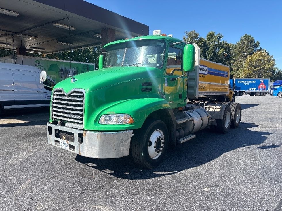 Day Cab Tractor-Heavy Duty Tractors-Mack-2008-Pinnacle CXU613-Duluth-GA-580,738\n\t\tmiles-$ 9,500 - Image 3