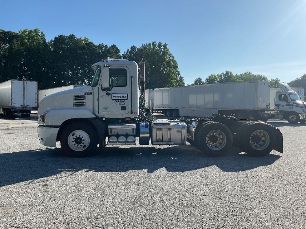 2019 Mack ANTHEM Day Cab Tractor