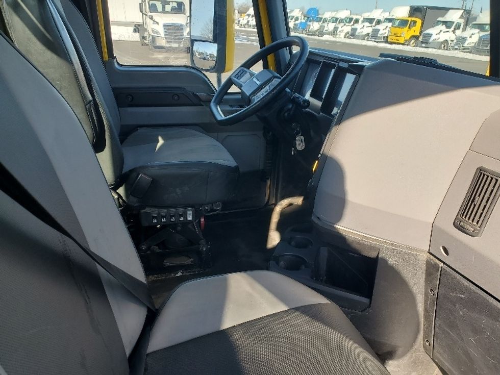 Day Cab Tractor-Heavy Duty Tractors-Mack-2019-ANTHEM-White Deer-PA-247,155\n\t\tmiles-$ 42,250 - Image 14