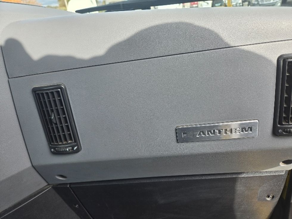 Day Cab Tractor-Heavy Duty Tractors-Mack-2019-ANTHEM-White Deer-PA-457,860\n\t\tmiles-$ 33,250 - Image 13