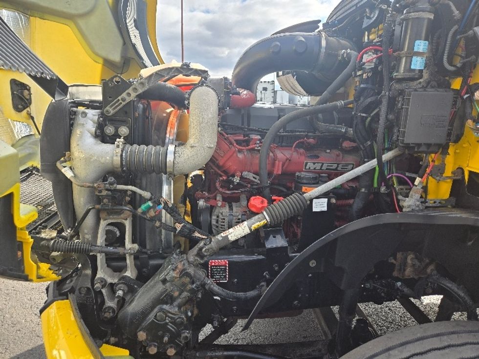 Day Cab Tractor-Heavy Duty Tractors-Mack-2019-ANTHEM-White Deer-PA-457,860\n\t\tmiles-$ 33,250 - Image 16